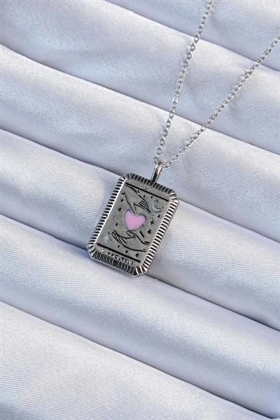 316L Çelik Zincir Eskitme Gümüş Renk Pembe Mineli Kalp Figürlü Tarot Kolye – PRT3500EB02360