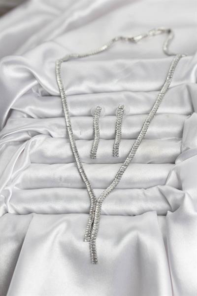 Gümüş Renk Baget Zirkon Taşlı Kadın Kolye Küpe Set – PRT3500EB09382