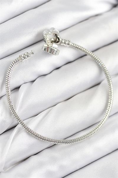 Pirinç Charm Zirkon Taşlı Yonca Model Gümüş Renk Kadın Bileklik – PRT3500EB08660