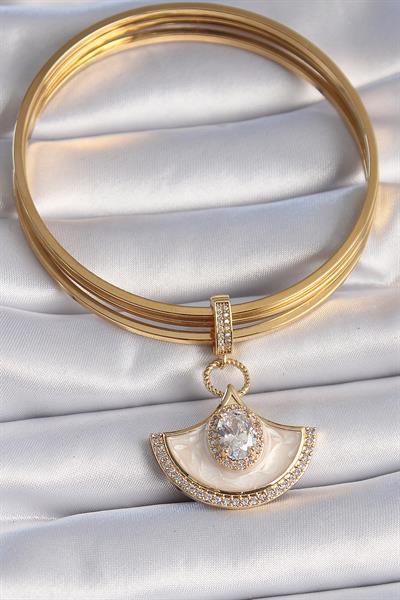 Pirinç Gold Renk Zirkon Taş Detaylı Beyaz Mineli Ajda Charm – PRT3500EB02672