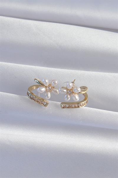 Pirinç Gold Renk Zirkon Taşlı Kıvrımlı İnci Çiçek Küpe – PRT3500EB02009