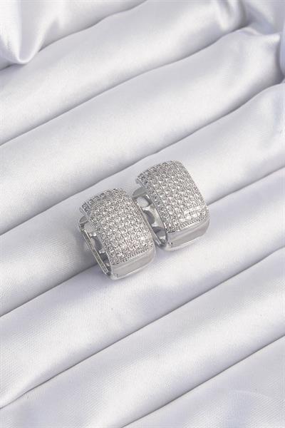 Pirinç Gümüş Renk Zirkon Taşlı Minimal Halka Küpe – PRT3500EB01930