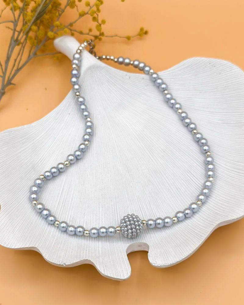 Buz Mavi El Yapımı Kolye