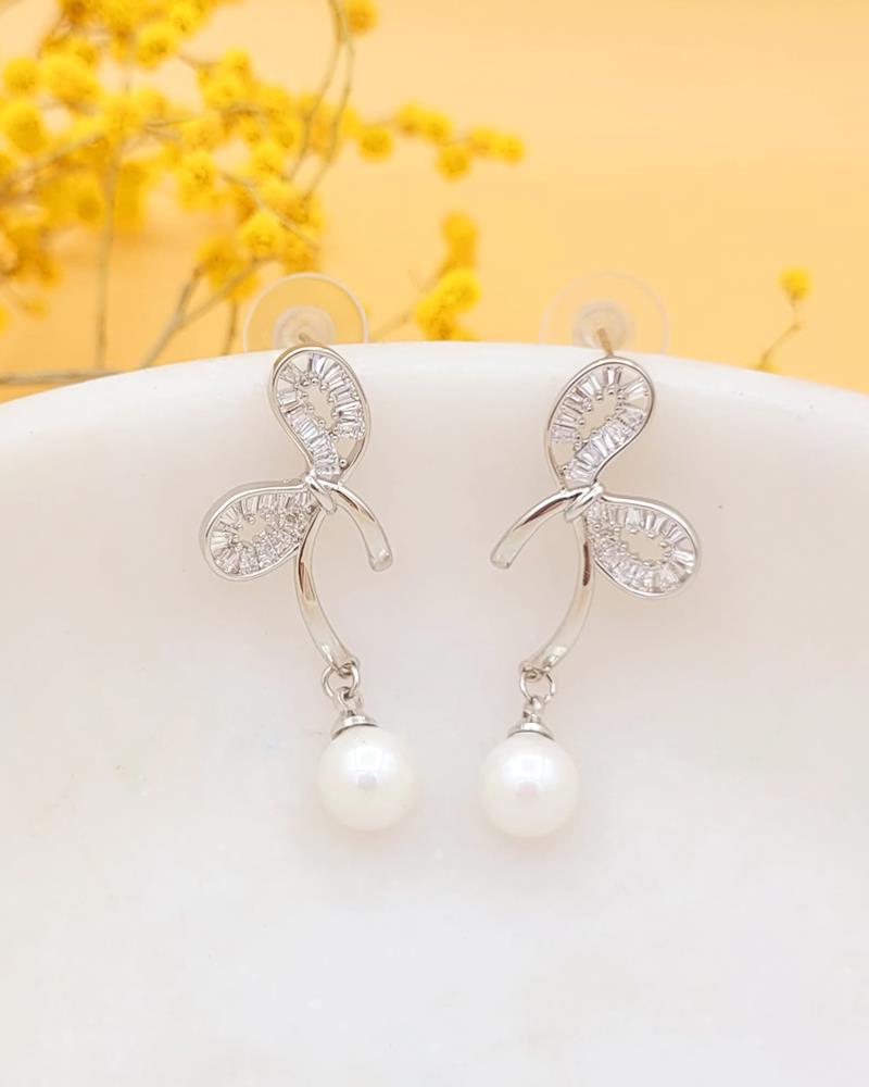 İnci Detaylı Çiçek Silver Küpe