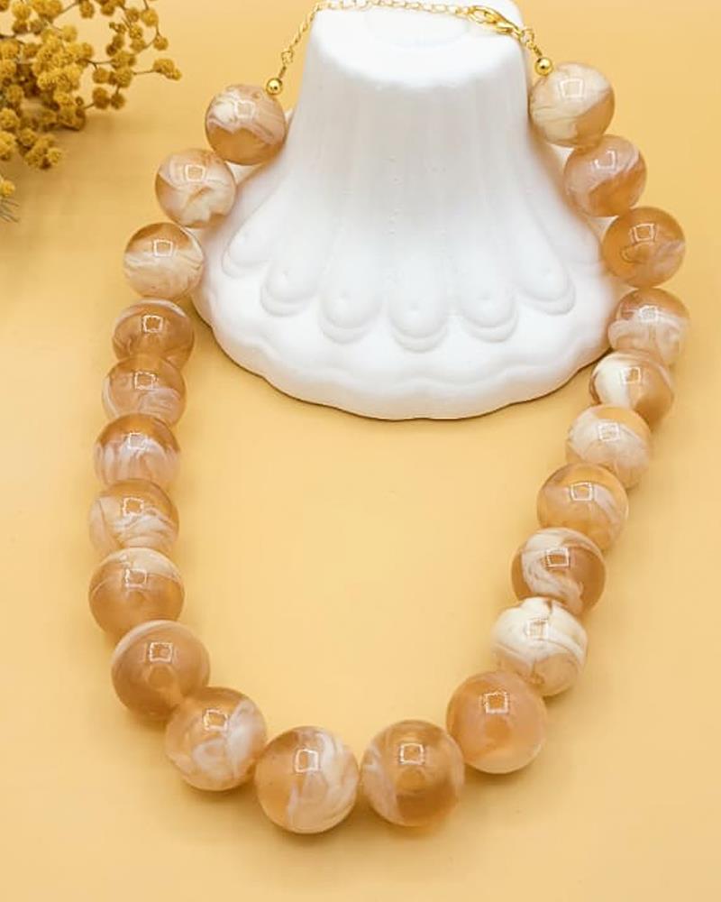 Marble Büyük Boncuklu Bal Rengi Kolye