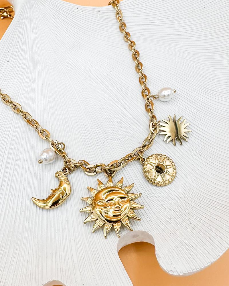 Ay ve Güneş Charm Zincir Gold Kolye