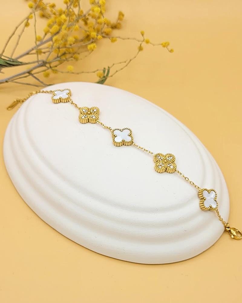Beyaz Sedef Zirkon Taşlı Gold Yonca Bileklik