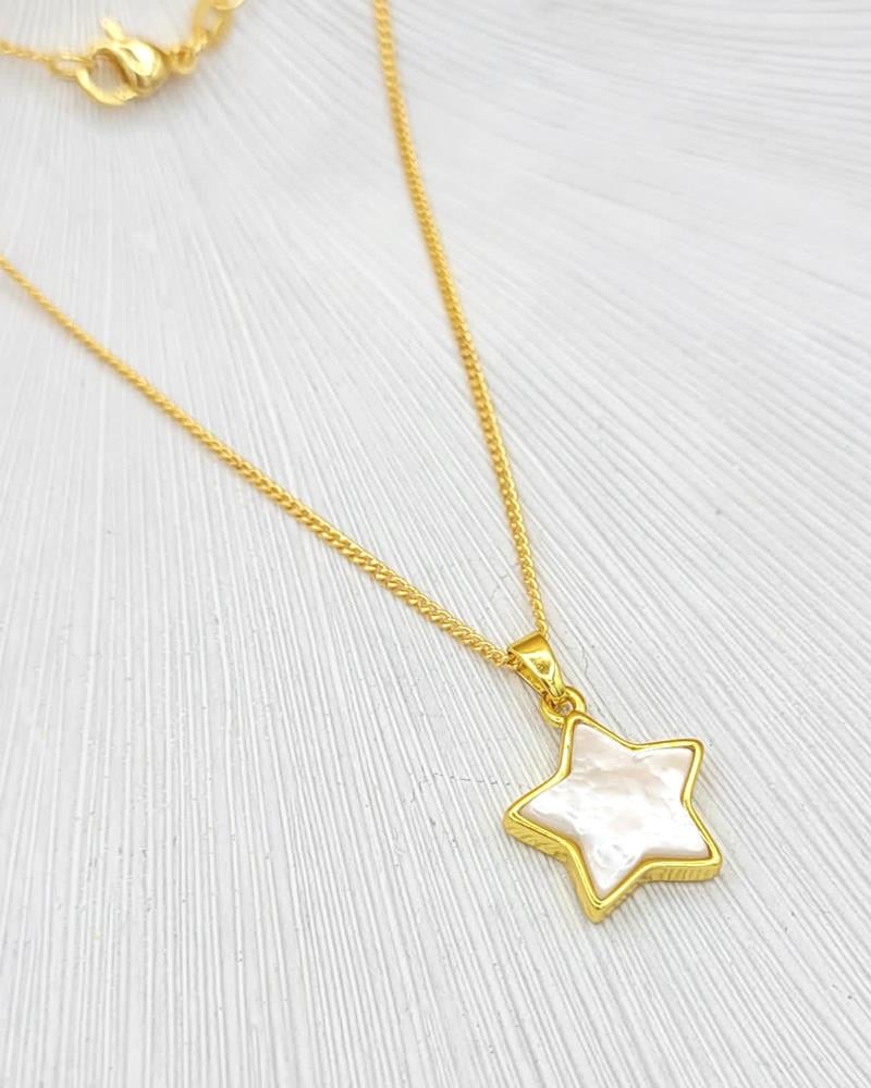 Çerçeveli Yıldız Sedef Gold Kolye
