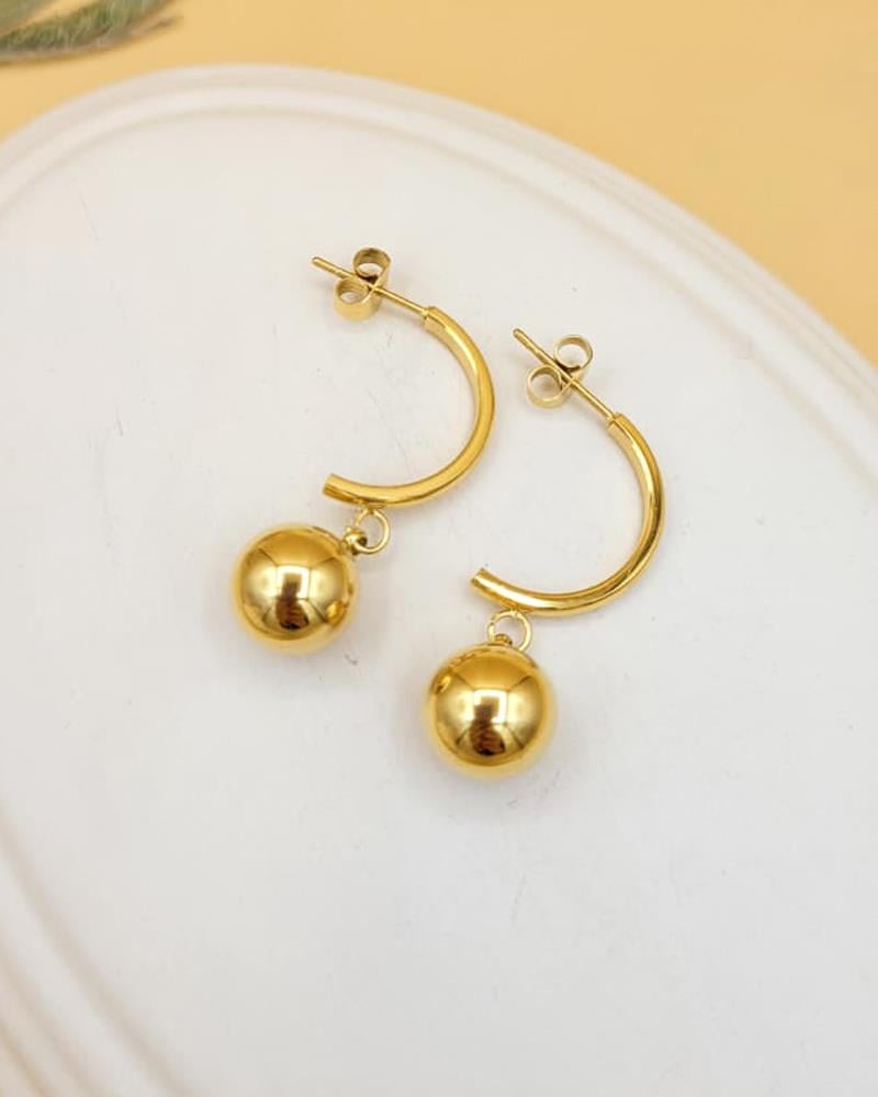 Gold Küre Sallantılı Çelik Küpe