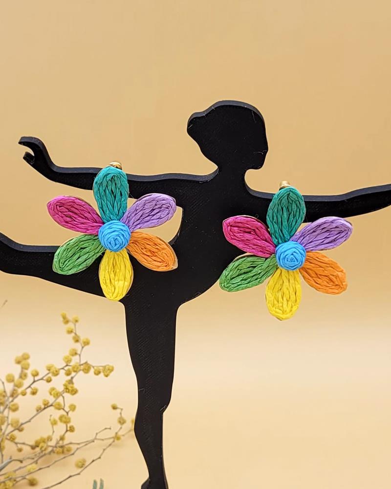 Renkli Hasır Çiçek Küpe