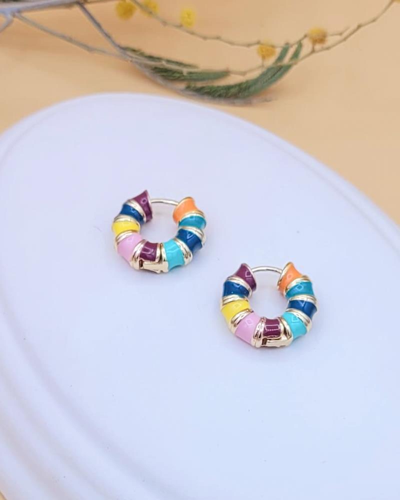 Renkli Şeritli Halka Küpe