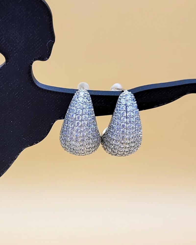 Şimal Kavisli Zirkon Taşlı Silver Küpe