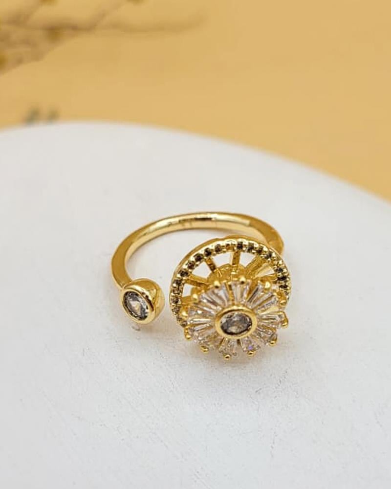 Solara Döner Çiçek Formlu Renkli Zirkon Taşlı Çelik Yüzük