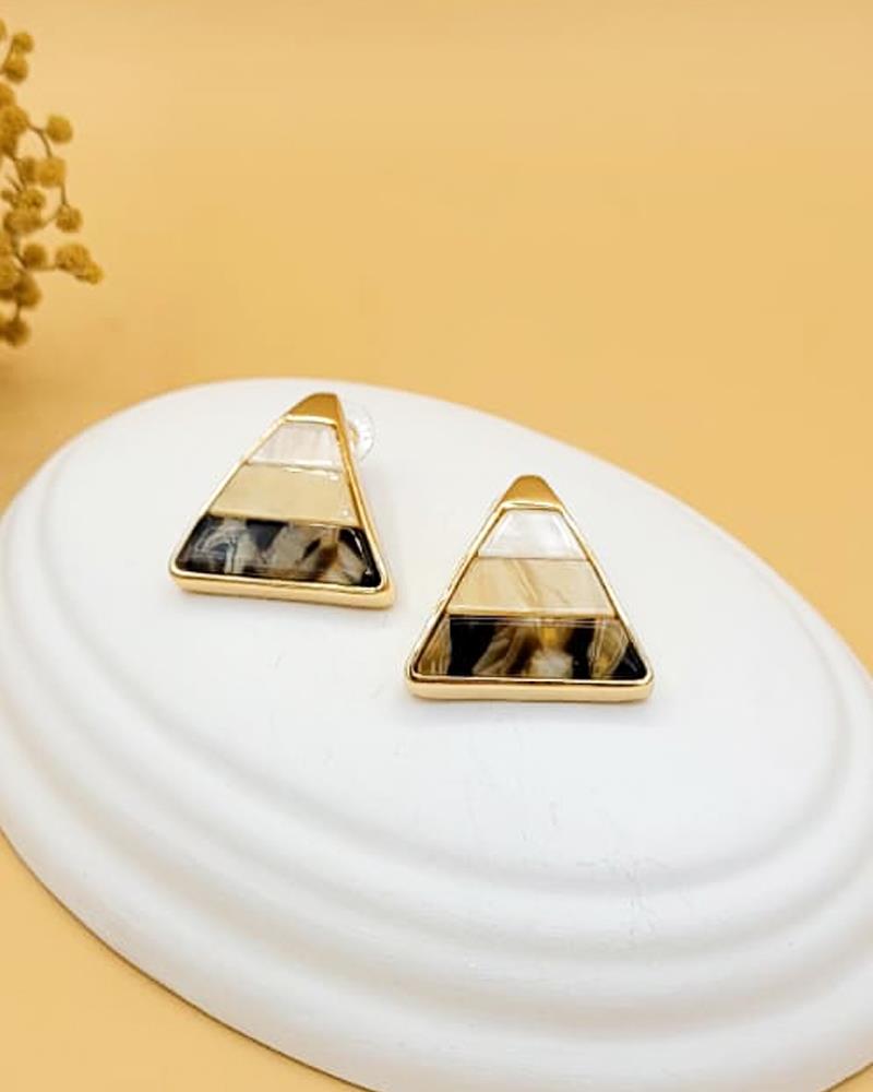 Toprak Piramit Mineli Küpe