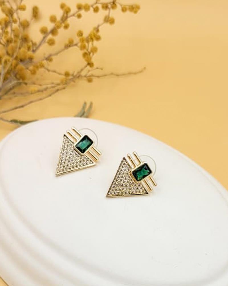 Yeşil Taşlı Üçgen Marka Küpe