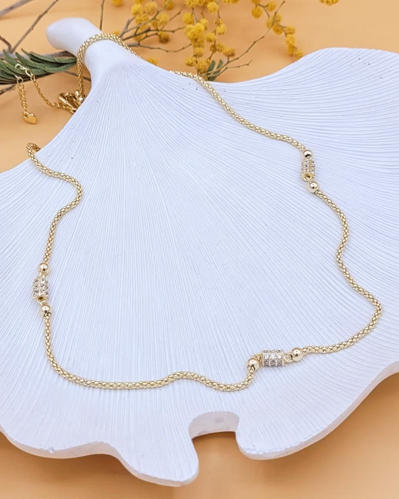 Zarif Dikdörtgen Uçlu Kolye