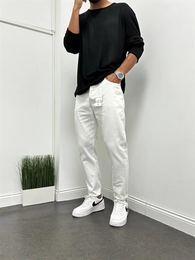 WE11(2496)BEYAZ BOYFRİEND JEANShttps://www.terapi-time.com/bej-relax-baggy-jeans-48