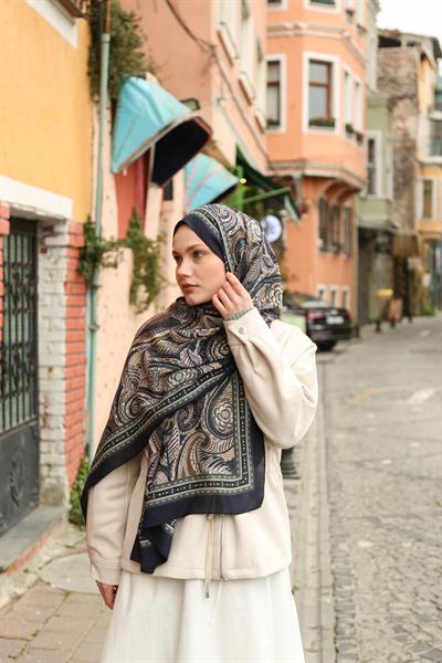 Petra Desen Şal