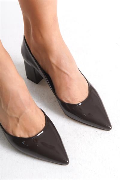 Kadın Kahve Rugan Şık ve Rahat Günlük Kalın Topuklu Stiletto Ayakkabı