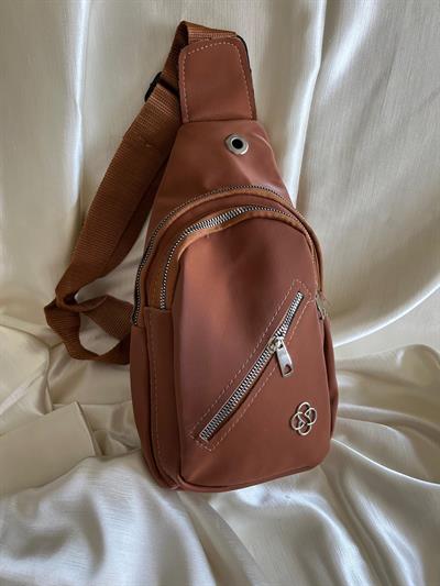 Unisex Siyah Çapraz Askılı Çok Gözlü Su Geçirmez Kulaklık Usb Çıkışlı Body Bag Omuz ve Göğüs Çantası