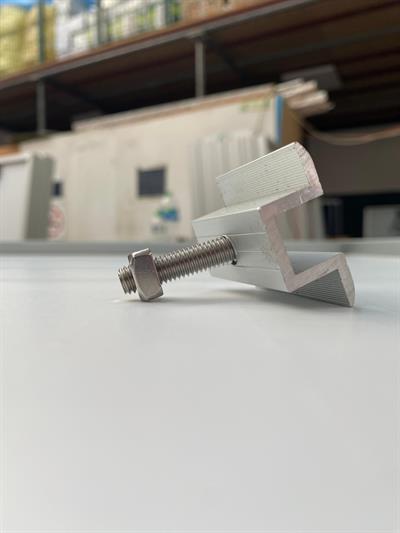  Güneş Paneli Orta Tutucu (Somun+Cıvata) Bağlantı Klempi