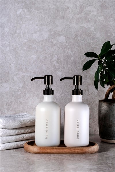 Era - 2'li 350ml Dekorlu Cam Banyo Sabunluk Seti - Bronz Pompalı ve Ahşap Standlı