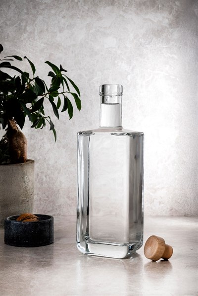 LA - 700ml Ahşap Tıpalı Cam Karaf