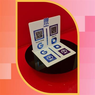 Mavi Aynalı Beyaz Pleksi NFC ve QR Kodlu Sosyal Medya Standı - Temassız Etkileşim Panosu