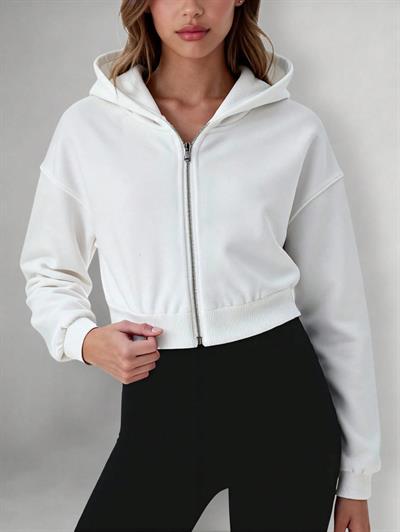 Ekru Bayan Taş Detaylı Kapüşonlu Crop Sweatshirt ve Yüksek Bel Fitilli Tayt Takım – Rahat Spor & Günlük Kombin