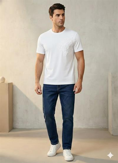 Erkek Beyaz Gofre Baskılı Geometrik Kaplan Tişört | Tam Kalıp Bisiklet Yaka T-Shirt