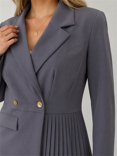 Füme Kadın Plise Detaylı Blazer Ceket Pantolon Takım – Şık Ofis ve Davet Kombini