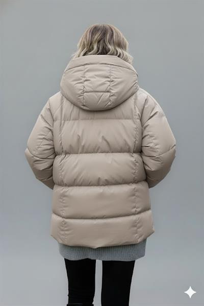 Kadın Bej Kapüşonlu Şişme Mont – Oversize Kışlık Kalın Mont –  Soğuk Geçirmez Şişme Mont