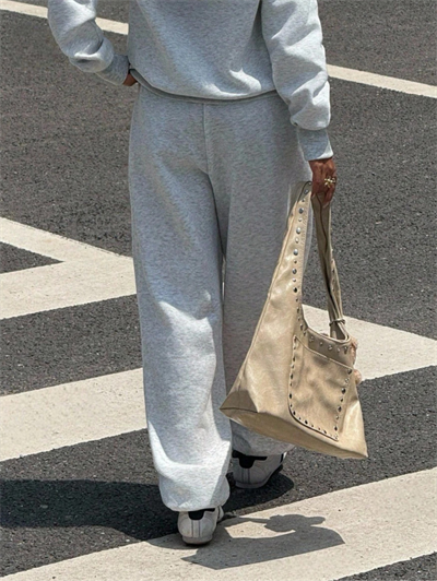 Kadın Gri Eşofman Altı Bol Paça Oversize Jogger Pantolon Yüksek Bel Rahat Kalıp Günlük Spor Alt