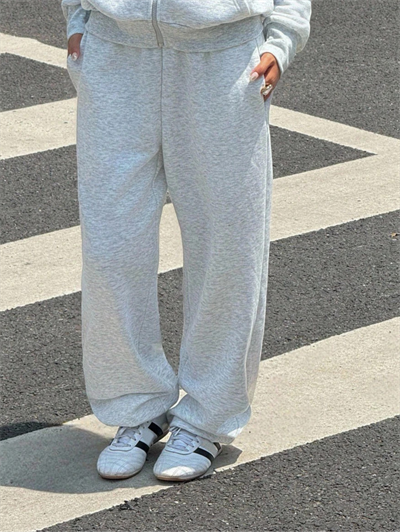 Kadın Gri Eşofman Altı Bol Paça Oversize Jogger Pantolon Yüksek Bel Rahat Kalıp Günlük Spor Alt