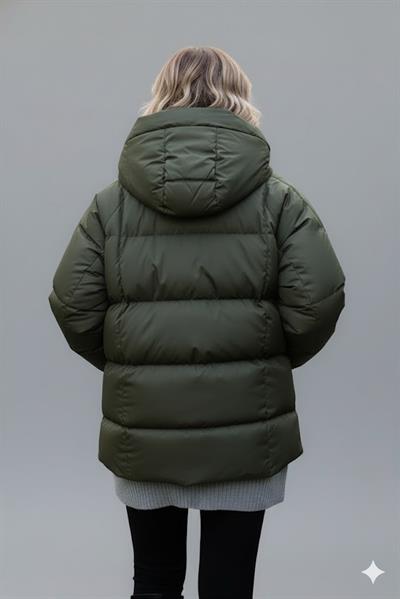 Kadın Haki Kapüşonlu Şişme Mont – Oversize Kışlık Kalın Mont –  Soğuk Geçirmez Şişme Mont