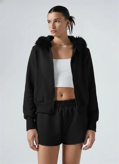 Kadın Siyah Fermuarlı  Kapüşonlu Sweatshirt – Kürkü Siyah Kapüşonlu, Cepli, Rahat Kalıp