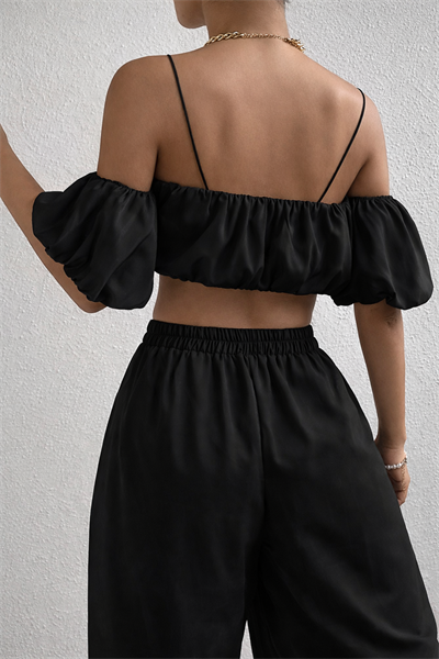 Kadın Siyah Off Shoulder Crop Bluz – Askılı, Lastikli, Kısa Kollu Yazlık Şık Üst