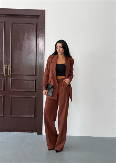 Kahverengi Kadın Polly Viscon Takım – 1. Sınıf Kumaş Blazer Ceket & Palazzo Pantolon İkili Takım