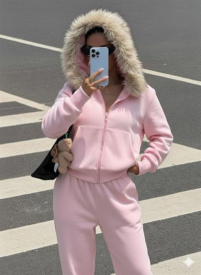 Pembe Fermuarlı Kapüşonlu Sweatshirt Eşfoman Takımı – Kürklü Kapüşon, Cepli, Rahat Kalıp
