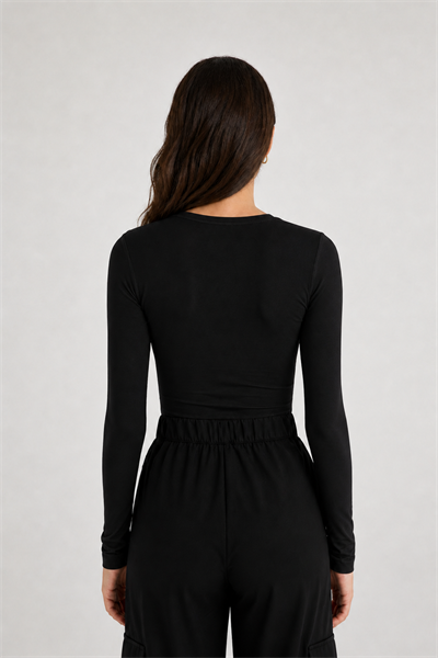 Siyah Kadın Uzun Kollu Likralı Basic Body – Esnek Polyamid Elastan Kumaş, Slim Fit, Günlük Şık Üst