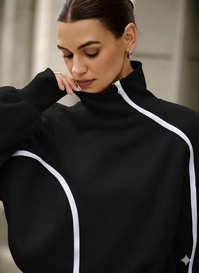 Siyah Kadın Yüksek Yaka Komple Fermuarlı Sweatshirt – Spor ve Günlük Şık Oversize Model
