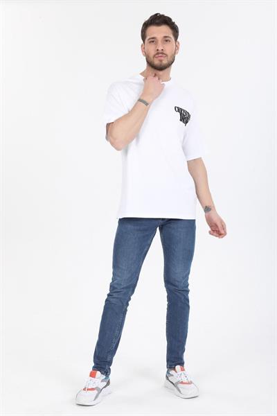 Oversize Sol Gögüs Logolu Beyaz T-shirt