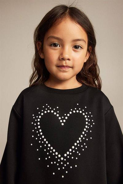 Taş Detaylı Siyah Kalpli Sweatshirt