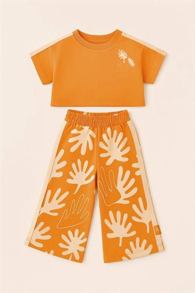 Yaprak Desenli Takım 