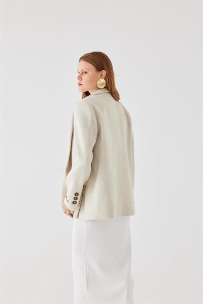 Yırtmaç Detaylı Bej Blazer