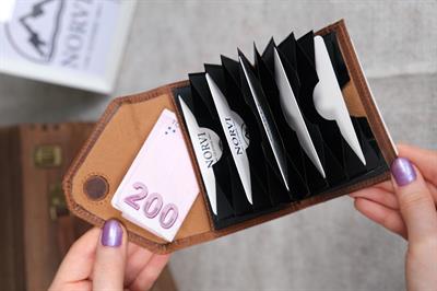 Akordiyon Hakiki Deri Kartlık Fındık Rengi 1048