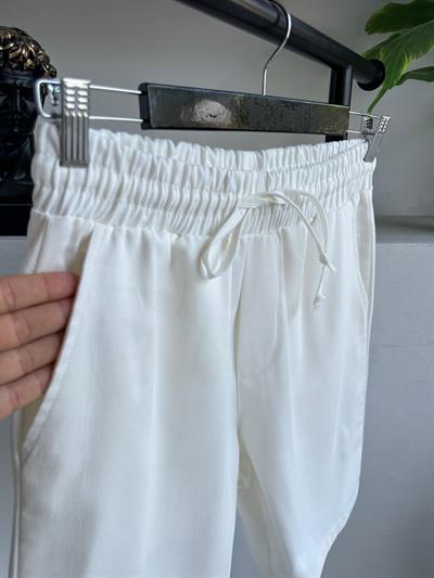 Pamuk Gabardin Şort Beyaz