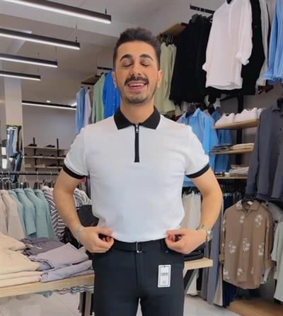Siyah Yakalı Triko Tişört Beyaz