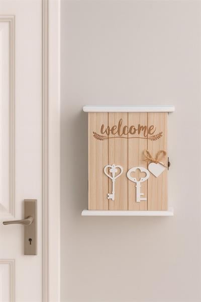 Dekoratif Ahşap Anahtarlık Kutusu – Welcome Yazılı Duvar Askılığı BR-6631 