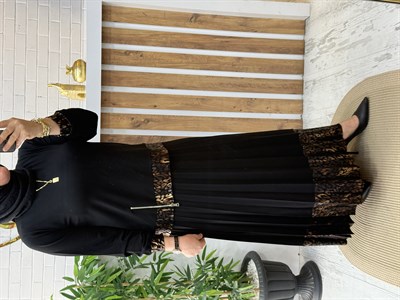 LEOPAR DETAYLI ETEKLİ TAKIM